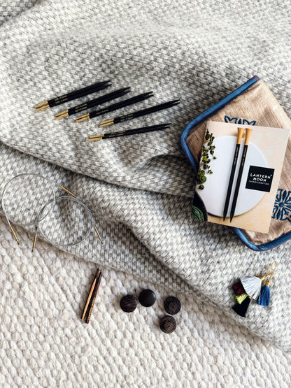 Lantern Moon pinnesett, 3.0 - 5.0 mm