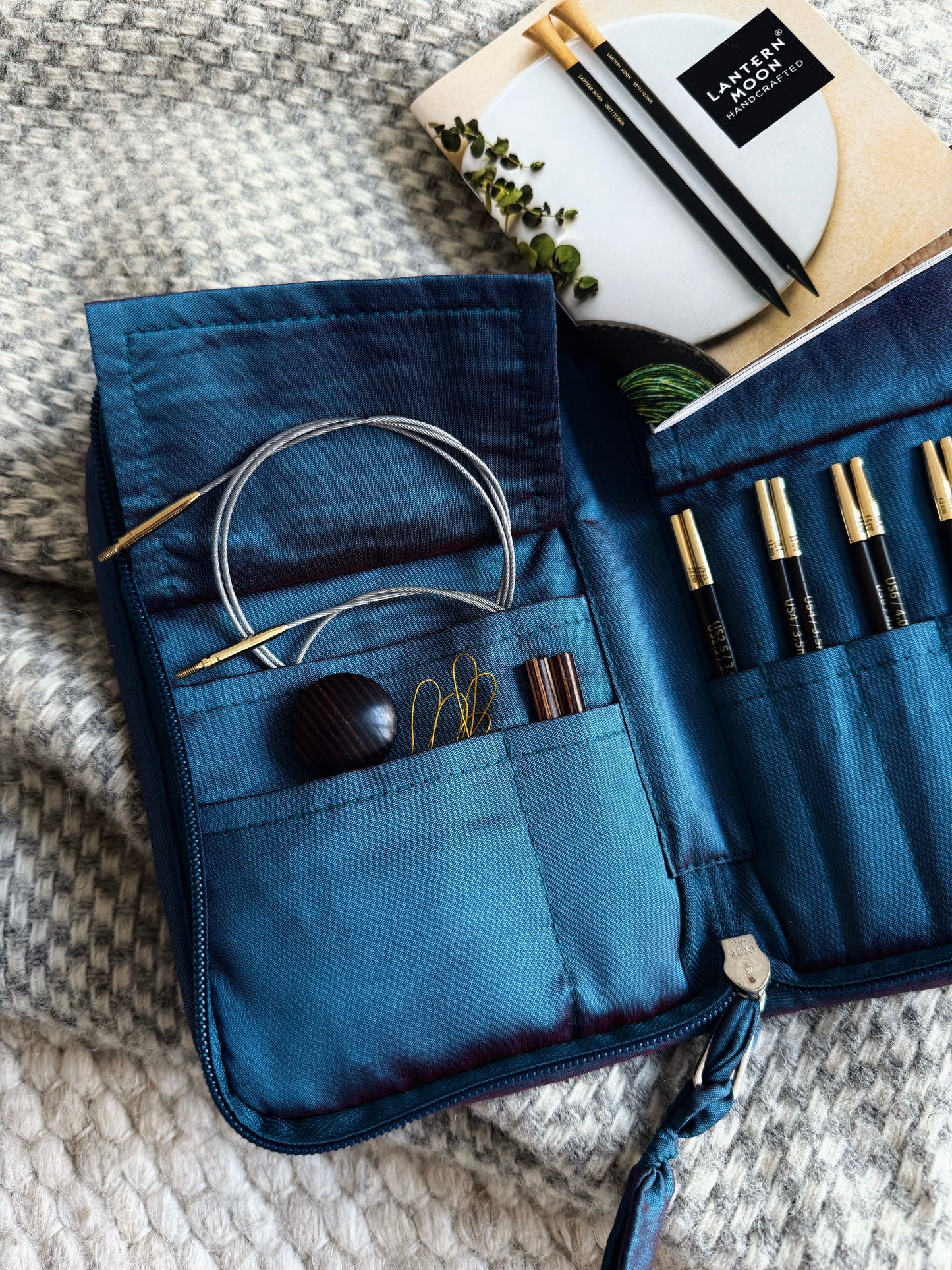 Lantern Moon pinnesett, 3.0 - 5.0 mm